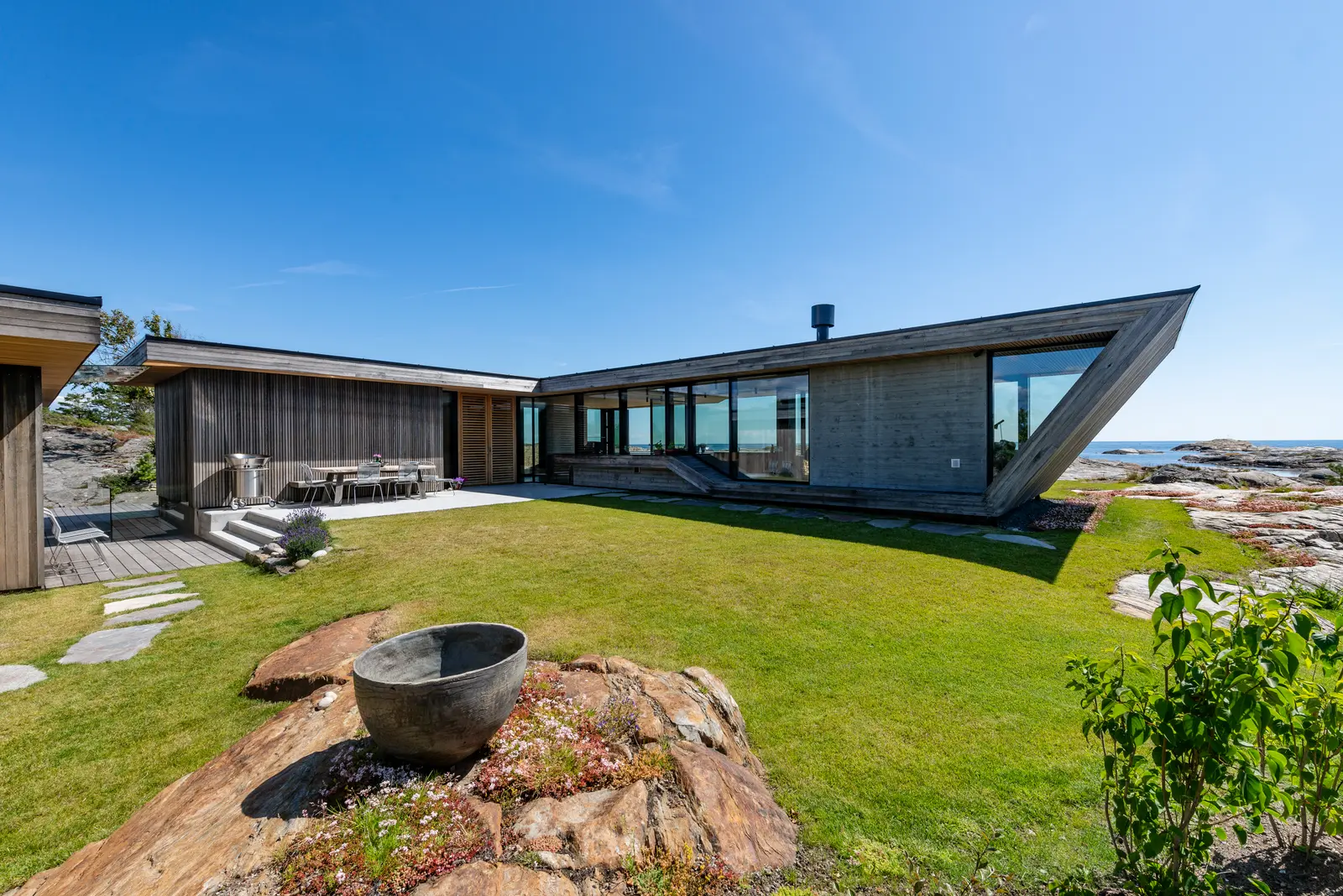 Placebo, Risør, Norge — Reynaers CF 68 foldedører, CW 50 fasade og Slimline 38 vinduer (bilde 4 av 8)
